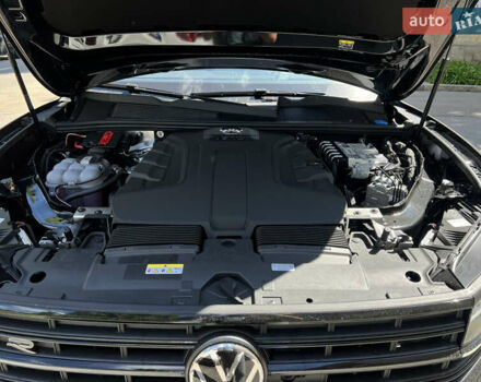 Черный Фольксваген Туарег, объемом двигателя 2.97 л и пробегом 1 тыс. км за 86000 $, фото 5 на Automoto.ua