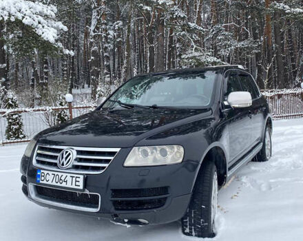 Черный Фольксваген Туарег, объемом двигателя 4.92 л и пробегом 340 тыс. км за 4990 $, фото 1 на Automoto.ua