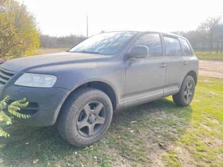 Чорний Фольксваген Туарег, об'ємом двигуна 2.6 л та пробігом 2 тис. км за 3569 $, фото 1 на Automoto.ua