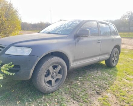 Черный Фольксваген Туарег, объемом двигателя 2.6 л и пробегом 2 тыс. км за 3569 $, фото 1 на Automoto.ua