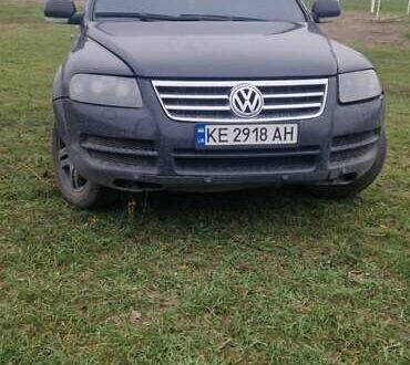 Черный Фольксваген Туарег, объемом двигателя 3.2 л и пробегом 204 тыс. км за 7400 $, фото 1 на Automoto.ua