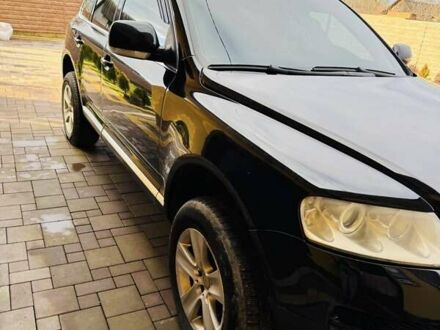 Чорний Фольксваген Туарег, об'ємом двигуна 2.46 л та пробігом 330 тис. км за 7300 $, фото 1 на Automoto.ua