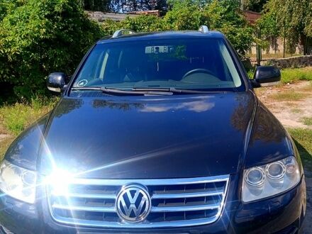 Черный Фольксваген Туарег, объемом двигателя 2.5 л и пробегом 317 тыс. км за 8500 $, фото 1 на Automoto.ua