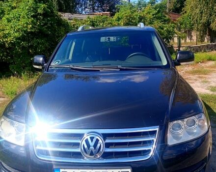 Черный Фольксваген Туарег, объемом двигателя 2.5 л и пробегом 317 тыс. км за 8500 $, фото 1 на Automoto.ua