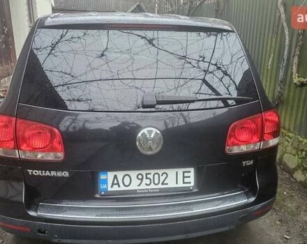 Черный Фольксваген Туарег, объемом двигателя 2.46 л и пробегом 390 тыс. км за 8500 $, фото 1 на Automoto.ua