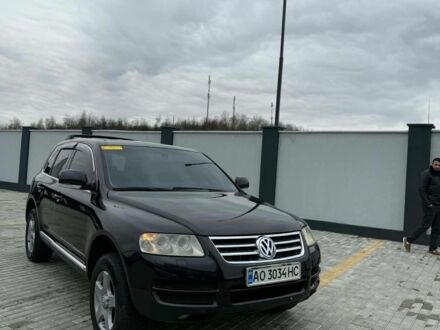 Чорний Фольксваген Туарег, об'ємом двигуна 2.5 л та пробігом 260 тис. км за 8000 $, фото 1 на Automoto.ua