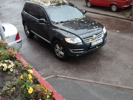 Фольксваген Туарег 2005 в Днепре (Днепропетровске) на Automoto.ua Черный Фольксваген Туарег, объемом двигателя 4.9 л и пробегом 300 тыс. км за 7300 $, фото 1 на Automoto.ua