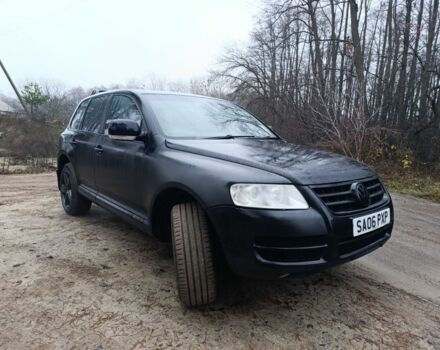 Черный Фольксваген Туарег, объемом двигателя 3 л и пробегом 333 тыс. км за 3950 $, фото 1 на Automoto.ua