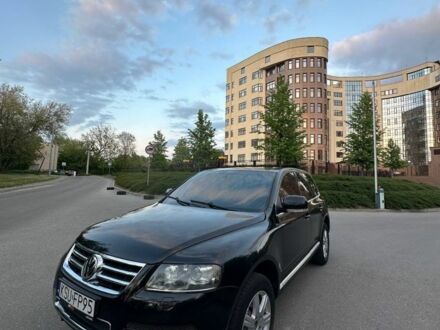 Фольксваген Туарег 2005 в Купянске на Automoto.ua Черный Фольксваген Туарег, объемом двигателя 5 л и пробегом 290 тыс. км за 4650 $, фото 1 на Automoto.ua