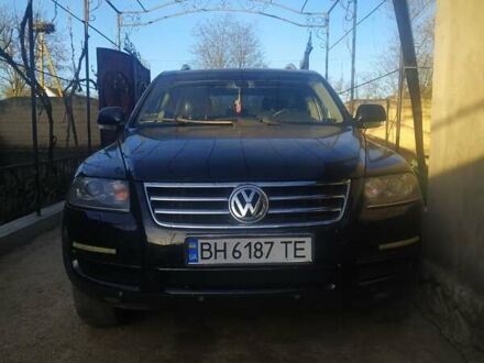 Фольксваген Туарег 2005 в Ивановка на Automoto.ua Черный Фольксваген Туарег, объемом двигателя 2.5 л и пробегом 330 тыс. км за 7300 $, фото 1 на Automoto.ua
