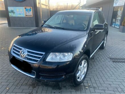 Фольксваген Туарег 2005 у Сарнах на Automoto.ua Чорний Фольксваген Туарег, об'ємом двигуна 5 л та пробігом 370 тис. км за 4200 $, фото 1 на Automoto.ua