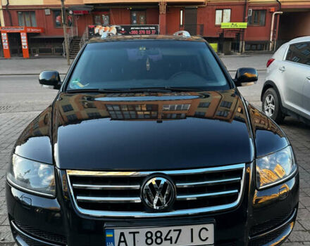 Черный Фольксваген Туарег, объемом двигателя 2.46 л и пробегом 325 тыс. км за 8700 $, фото 1 на Automoto.ua