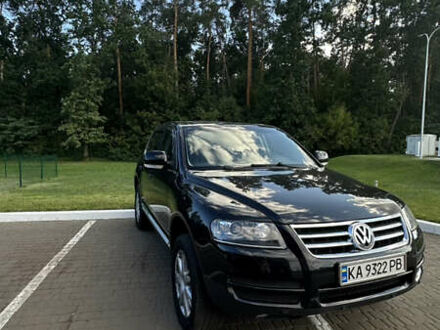 Черный Фольксваген Туарег, объемом двигателя 2.97 л и пробегом 281 тыс. км за 10500 $, фото 1 на Automoto.ua