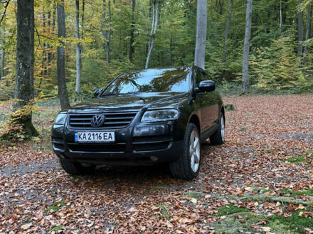 Чорний Фольксваген Туарег, об'ємом двигуна 4.2 л та пробігом 366 тис. км за 8500 $, фото 1 на Automoto.ua