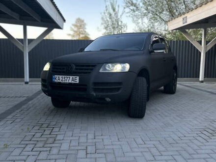 Чорний Фольксваген Туарег, об'ємом двигуна 3.2 л та пробігом 520 тис. км за 7600 $, фото 1 на Automoto.ua