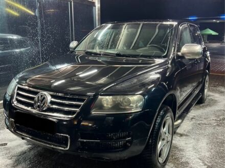 Чорний Фольксваген Туарег, об'ємом двигуна 3 л та пробігом 450 тис. км за 4950 $, фото 1 на Automoto.ua