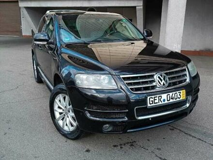 Чорний Фольксваген Туарег, об'ємом двигуна 2.97 л та пробігом 299 тис. км за 6000 $, фото 1 на Automoto.ua