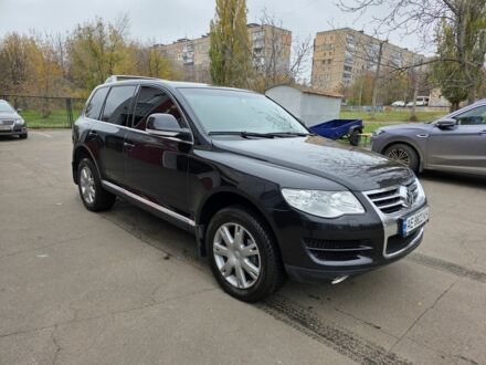 Чорний Фольксваген Туарег, об'ємом двигуна 3 л та пробігом 217 тис. км за 9000 $, фото 1 на Automoto.ua