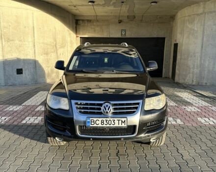 Чорний Фольксваген Туарег, об'ємом двигуна 3 л та пробігом 375 тис. км за 10500 $, фото 1 на Automoto.ua