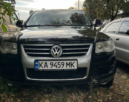 Черный Фольксваген Туарег, объемом двигателя 2.52 л и пробегом 237 тыс. км за 6500 $, фото 1 на Automoto.ua
