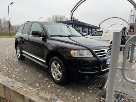 Черный Фольксваген Туарег, объемом двигателя 0 л и пробегом 350 тыс. км за 6200 $, фото 1 на Automoto.ua