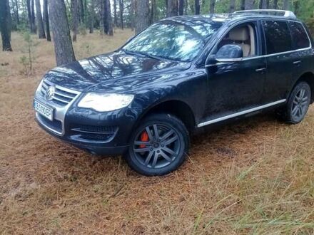 Черный Фольксваген Туарег, объемом двигателя 3.58 л и пробегом 378 тыс. км за 9500 $, фото 1 на Automoto.ua