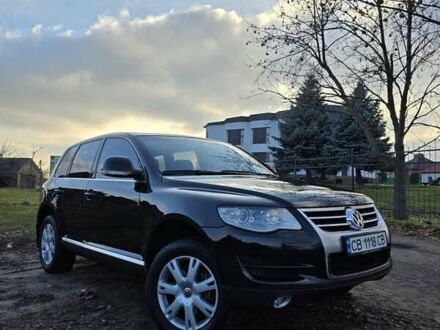 Черный Фольксваген Туарег, объемом двигателя 2.97 л и пробегом 296 тыс. км за 8800 $, фото 1 на Automoto.ua