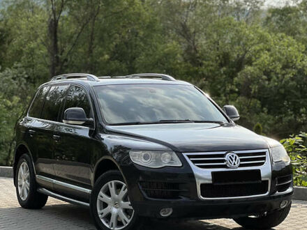 Фольксваген Туарег 2008 в Тячеве на Automoto.ua Черный Фольксваген Туарег, объемом двигателя 2.97 л и пробегом 305 тыс. км за 10800 $, фото 1 на Automoto.ua