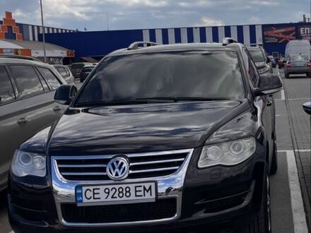 Черный Фольксваген Туарег, объемом двигателя 3 л и пробегом 357 тыс. км за 10200 $, фото 1 на Automoto.ua