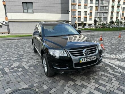 Черный Фольксваген Туарег, объемом двигателя 3 л и пробегом 267 тыс. км за 11000 $, фото 1 на Automoto.ua
