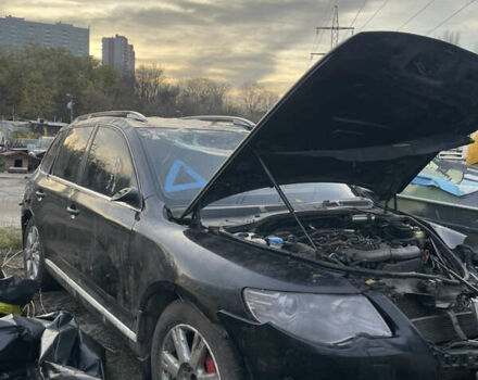 Черный Фольксваген Туарег, объемом двигателя 2.99 л и пробегом 270 тыс. км за 7450 $, фото 1 на Automoto.ua