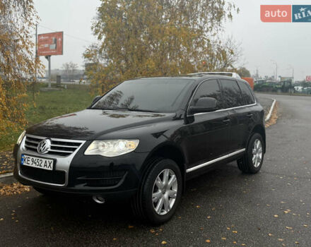 Черный Фольксваген Туарег, объемом двигателя 3 л и пробегом 195 тыс. км за 13800 $, фото 1 на Automoto.ua
