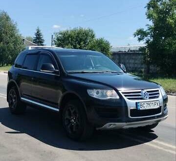 Черный Фольксваген Туарег, объемом двигателя 2.97 л и пробегом 344 тыс. км за 10950 $, фото 1 на Automoto.ua