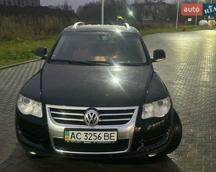 Черный Фольксваген Туарег, объемом двигателя 2.97 л и пробегом 159 тыс. км за 13800 $, фото 1 на Automoto.ua