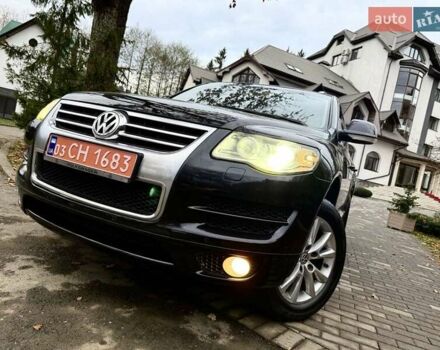 Черный Фольксваген Туарег, объемом двигателя 3 л и пробегом 203 тыс. км за 10999 $, фото 1 на Automoto.ua