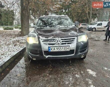 Чорний Фольксваген Туарег, об'ємом двигуна 3 л та пробігом 318 тис. км за 15000 $, фото 1 на Automoto.ua