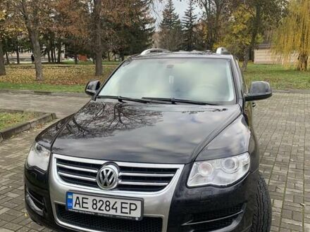 Черный Фольксваген Туарег, объемом двигателя 3 л и пробегом 270 тыс. км за 14700 $, фото 1 на Automoto.ua