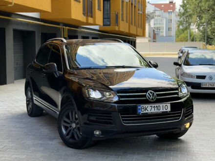 Фольксваген Туарег 2011 в Виннице на Automoto.ua Черный Фольксваген Туарег, объемом двигателя 2.97 л и пробегом 287 тыс. км за 17750 $, фото 1 на Automoto.ua