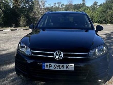 Черный Фольксваген Туарег, объемом двигателя 2.97 л и пробегом 315 тыс. км за 19000 $, фото 1 на Automoto.ua