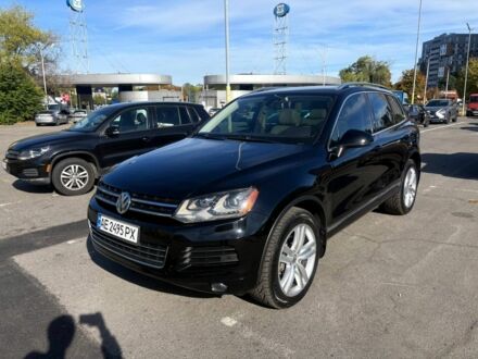 Черный Фольксваген Туарег, объемом двигателя 3 л и пробегом 267 тыс. км за 17000 $, фото 1 на Automoto.ua