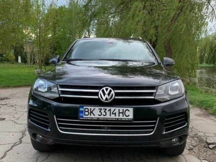 Фольксваген Туарег 2012 у Рівному на Automoto.ua Чорний Фольксваген Туарег, об'ємом двигуна 3 л та пробігом 279 тис. км за 19400 $, фото 1 на Automoto.ua
