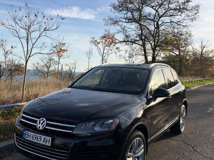 Черный Фольксваген Туарег, объемом двигателя 2.97 л и пробегом 222 тыс. км за 20000 $, фото 1 на Automoto.ua
