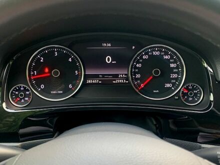 Черный Фольксваген Туарег, объемом двигателя 3 л и пробегом 283 тыс. км за 17500 $, фото 1 на Automoto.ua