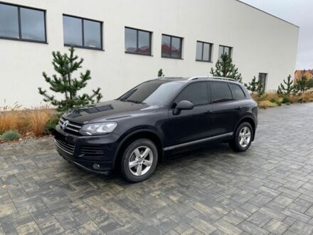 Черный Фольксваген Туарег, объемом двигателя 3 л и пробегом 343 тыс. км за 16800 $, фото 1 на Automoto.ua