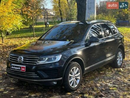 Чорний Фольксваген Туарег, об'ємом двигуна 3 л та пробігом 374 тис. км за 19990 $, фото 1 на Automoto.ua