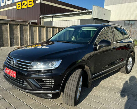 Черный Фольксваген Туарег, объемом двигателя 3 л и пробегом 235 тыс. км за 21500 $, фото 1 на Automoto.ua