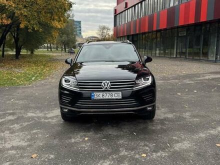 Фольксваген Туарег 2015 в Ровно на Automoto.ua Черный Фольксваген Туарег, объемом двигателя 3 л и пробегом 225 тыс. км за 31600 $, фото 1 на Automoto.ua
