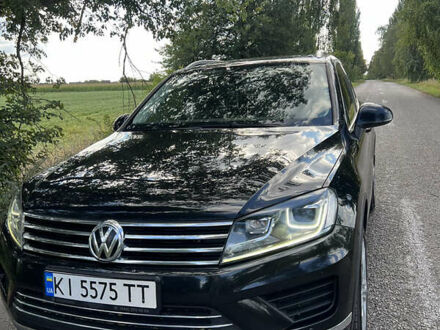 Фольксваген Туарег 2015 у Кагарлыке на Automoto.ua Чорний Фольксваген Туарег, об'ємом двигуна 3 л та пробігом 270 тис. км за 26900 $, фото 1 на Automoto.ua