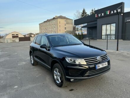 Фольксваген Туарег 2016 у Березне на Automoto.ua Чорний Фольксваген Туарег, об'ємом двигуна 3 л та пробігом 165 тис. км за 29000 $, фото 1 на Automoto.ua