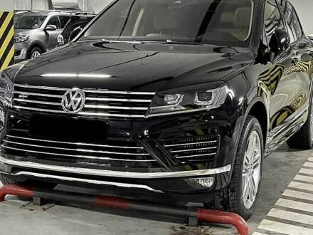 Фольксваген Туарег 2016 в Киеве на Automoto.ua Черный Фольксваген Туарег, объемом двигателя 3 л и пробегом 135 тыс. км за 23000 $, фото 1 на Automoto.ua
